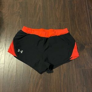 Under Armour Shorts small